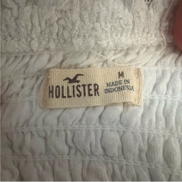 Hollister Women's White Lace Tube Top
Size Medium - Picture 3 of 4